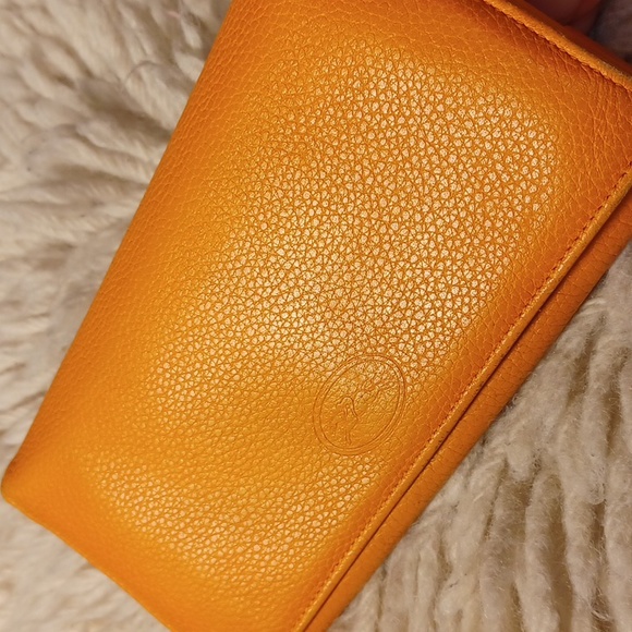 Longchamp Handbags - Longchamp  wallet